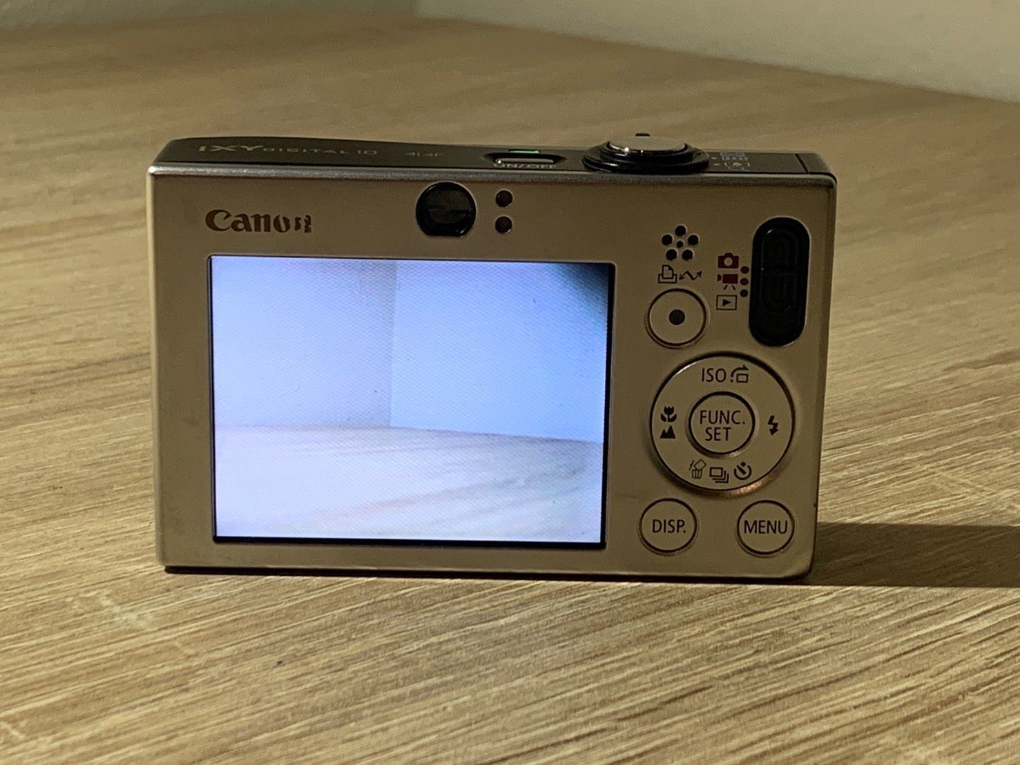 0721 Canon IXY DIGITAL 10 シルバー デジカメ 動作確認済み 【ネ