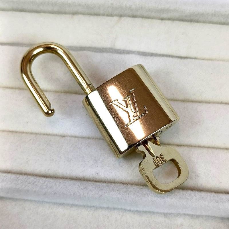 LOUIS VUITTON ルイヴィトン パドロック 南京錠 カデナ 鍵 ゴールド No LOUIS VUITTON ルイヴィトン パドロック 南京錠 カデナ 鍵 ゴールド No