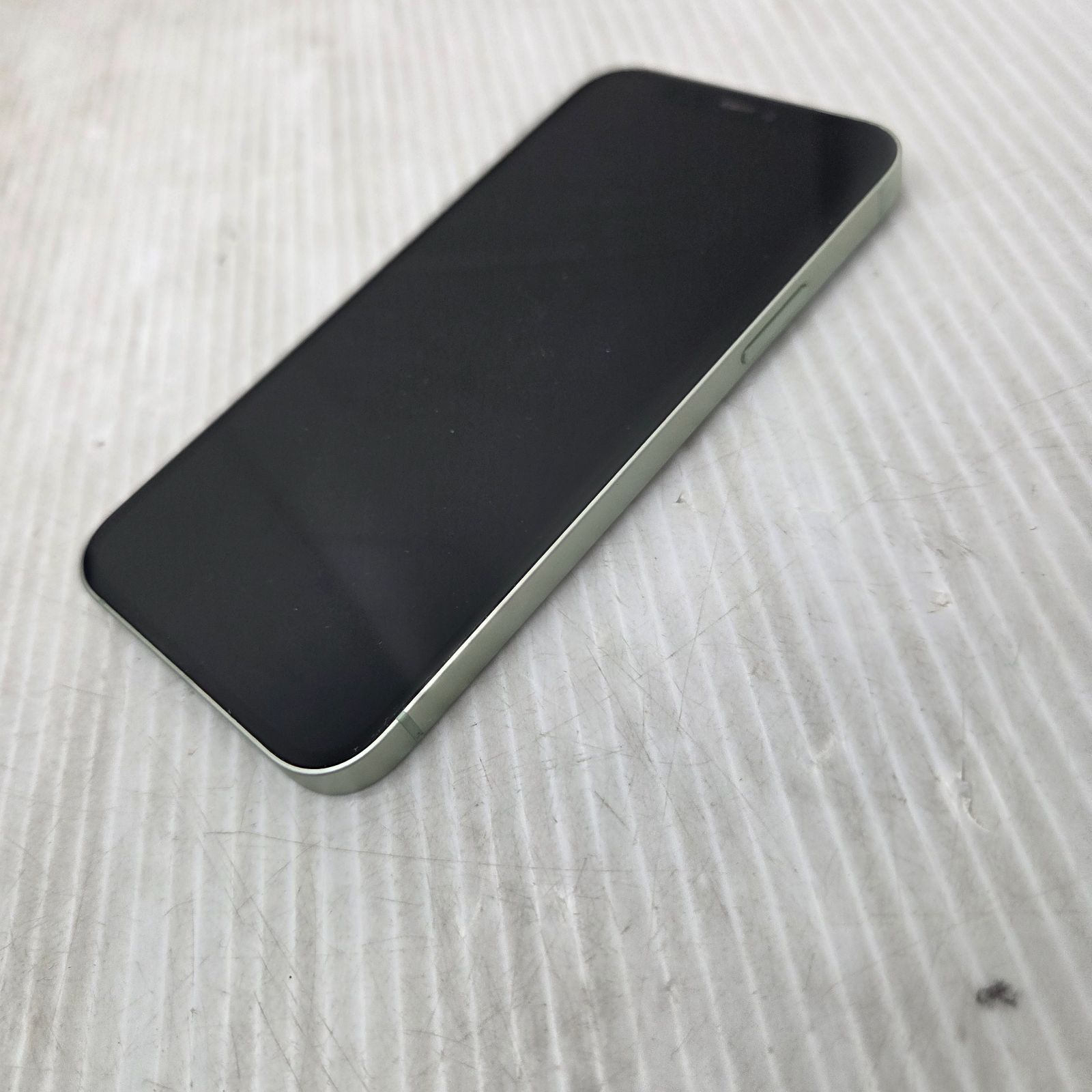 iPhone12 256GB 中古 やや傷あり - メルカリ