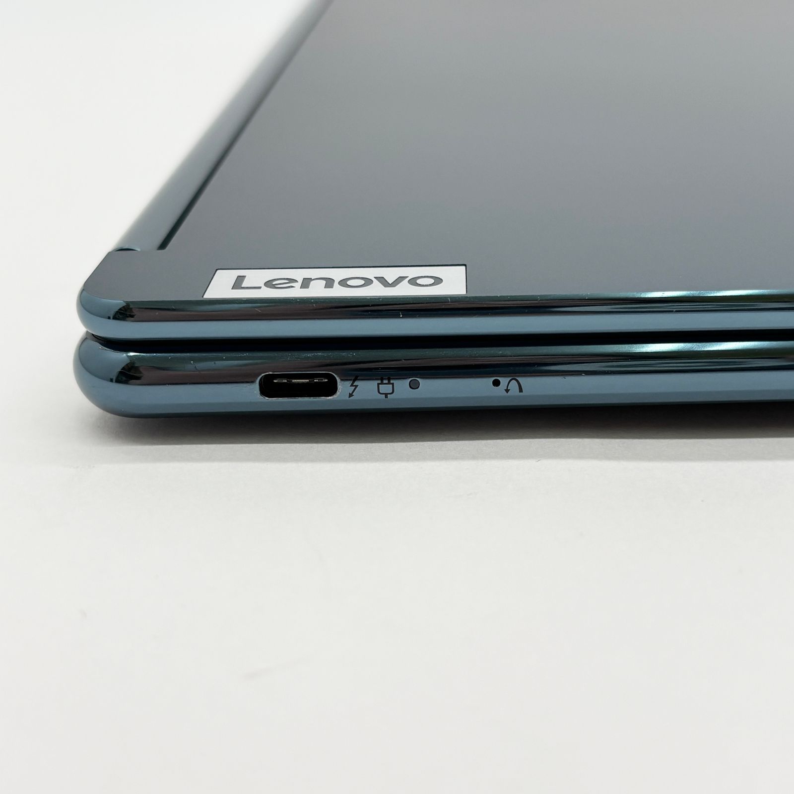 美品 Lenovo YogaBook 9i Gen8 13型 2画面 i7 SSD1TB - メルカリ
