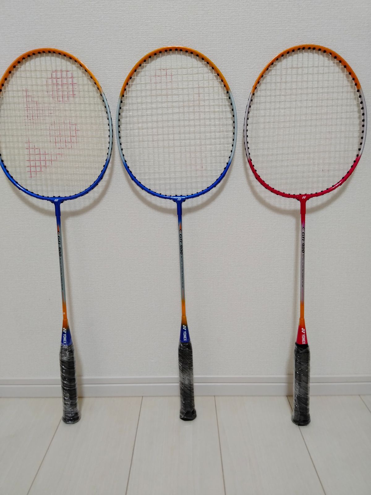 YONEX GR-400 ヨネックス バドミントン ラケット 3本セット　美品 3本セット】YONEX ヨネックス バドミントンラケット GR-400 - メルカリ