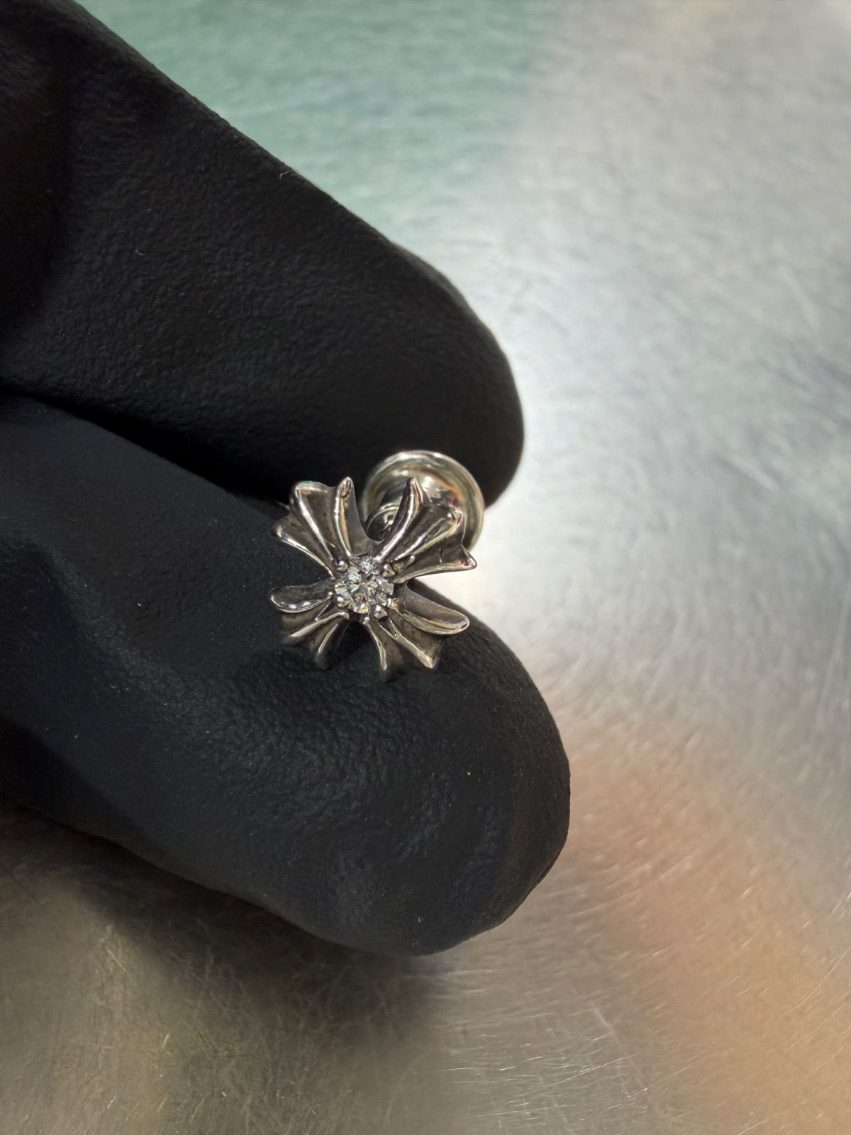 未使用 CHROME HEARTS クロムハーツ CH プラス 1Pダイヤモンド スタッド ピアス 未使用 CHROME HEARTS クロムハーツ CH プラス 1Pダイヤモンド スタッド ピアス