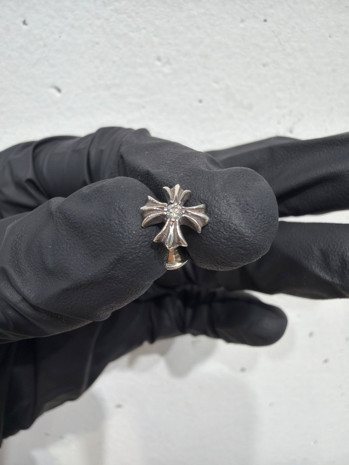 未使用 CHROME HEARTS クロムハーツ CH プラス 1Pダイヤモンド スタッド ピアス 未使用 CHROME HEARTS クロムハーツ CH プラス 1Pダイヤモンド スタッド ピアス