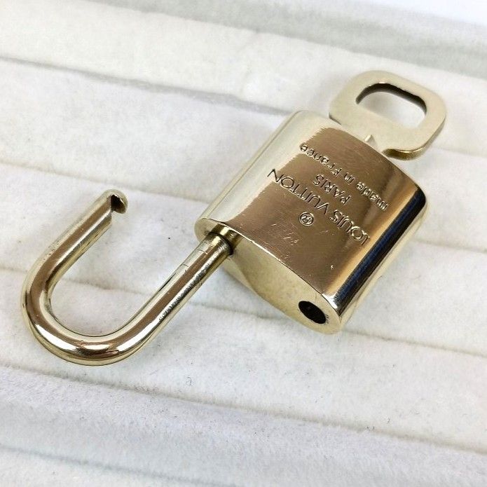 LOUIS VUITTON ルイヴィトン パドロック 南京錠 カデナ 鍵 ゴールド No LOUIS VUITTON ルイヴィトン パドロック 南京錠 カデナ 鍵 ゴールド No
