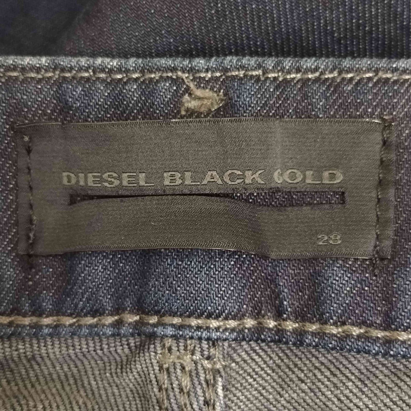 ディーゼルブラックゴールド DIESEL ボタンフライ ユーズド加工 デニム