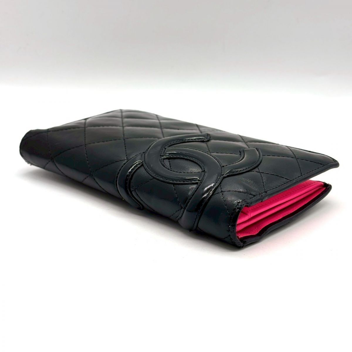 CHANEL 長財布 カンボン ラムスキン ココマーク 黒ピンク キルティング 媚びない色気を、手元に】 CHANEL 長財布 カンボンライン ココマーク