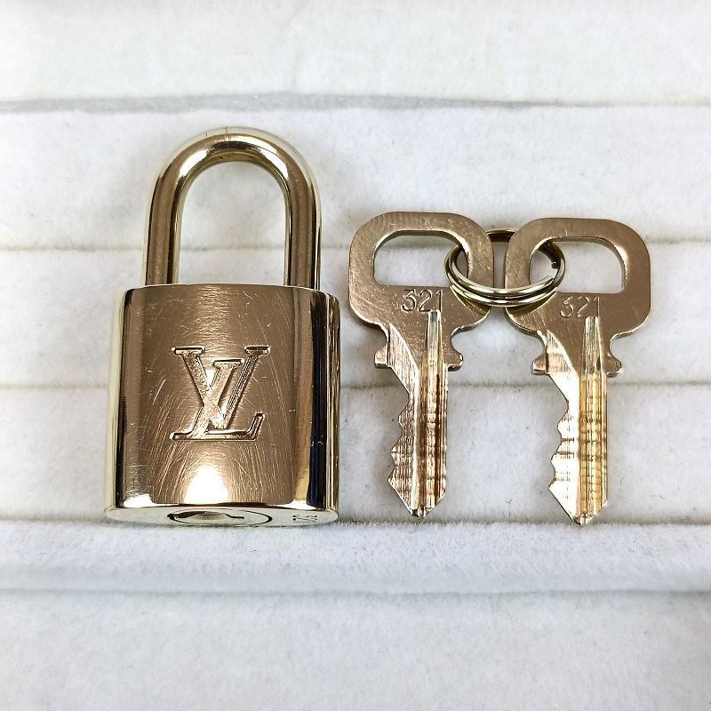 LOUIS VUITTON ルイヴィトン パドロック 南京錠 カデナ 鍵 ゴールド No