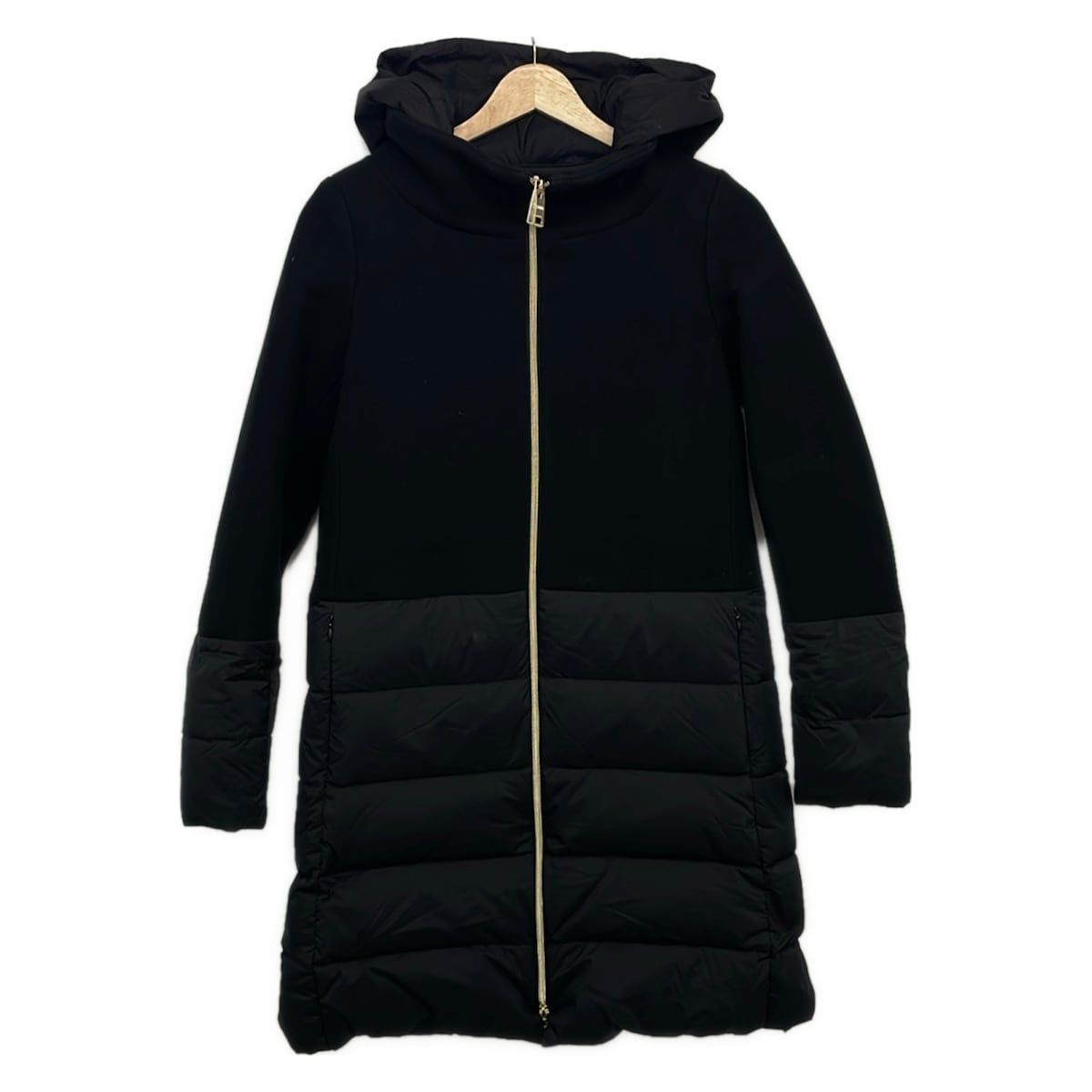 HERNO(ヘルノ) ダウンコート サイズ38 S レディース 黒×ネイビー 冬物 