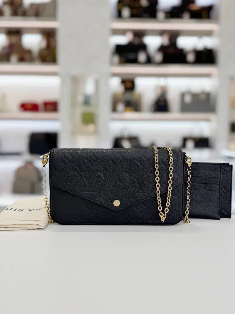 Louis Vuitton（ルイ・ヴィトン）アンフラント ポシェット・フェリシー クロスバッグ 付き M82477