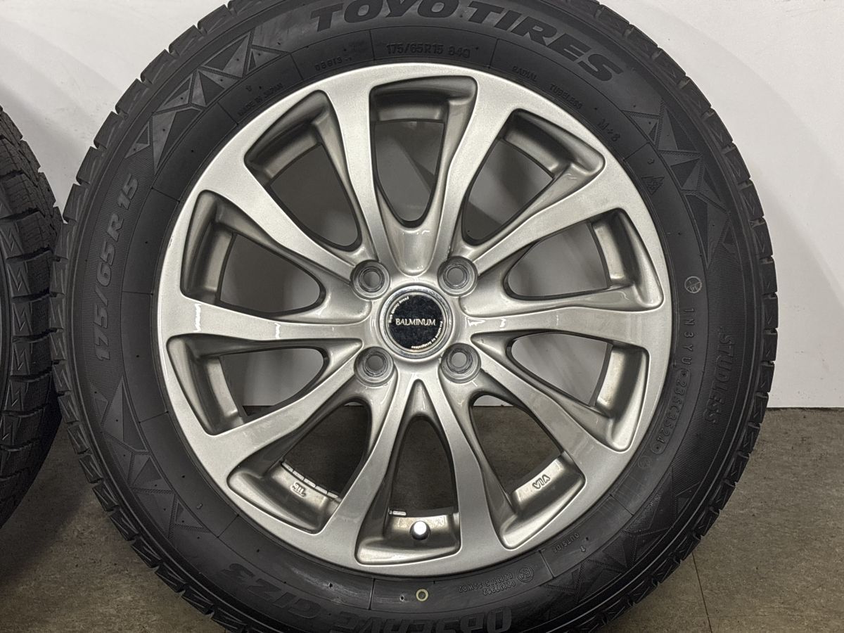 【バリ溝】バルミナ 15in 5.5J +42 PCD100 トーヨー OBSERVE GIZ 175/65R15 アクア ヴィッツ フィット ノート スイフト デミオ 即納可能