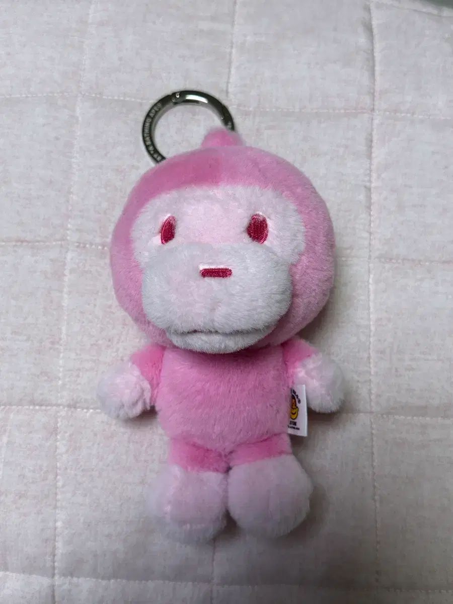A BATHING APE アベイシングエイプ ベイビー マイロ PLUSH ドール キーチェーン ライト ピンク