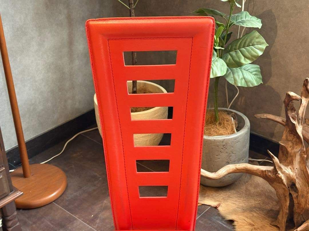 イタリア　レザー　ハイバックチェア　レッド　モダン　インテリア家具　IZ イタリア レザー ハイバックチェア レッド モダン インテリア家具 IZ