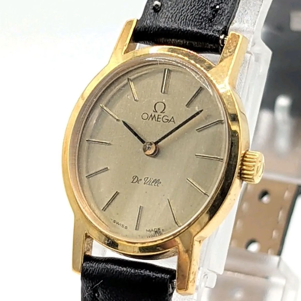 OMEGA DE VILLE Watch Hand-Winding Ladies Round Gold Y2K 00S オメガ デビル 時計 手巻き式 レディース ゴールド ゴールド文字盤 ラウンド ヴィンテージ 稼働品
