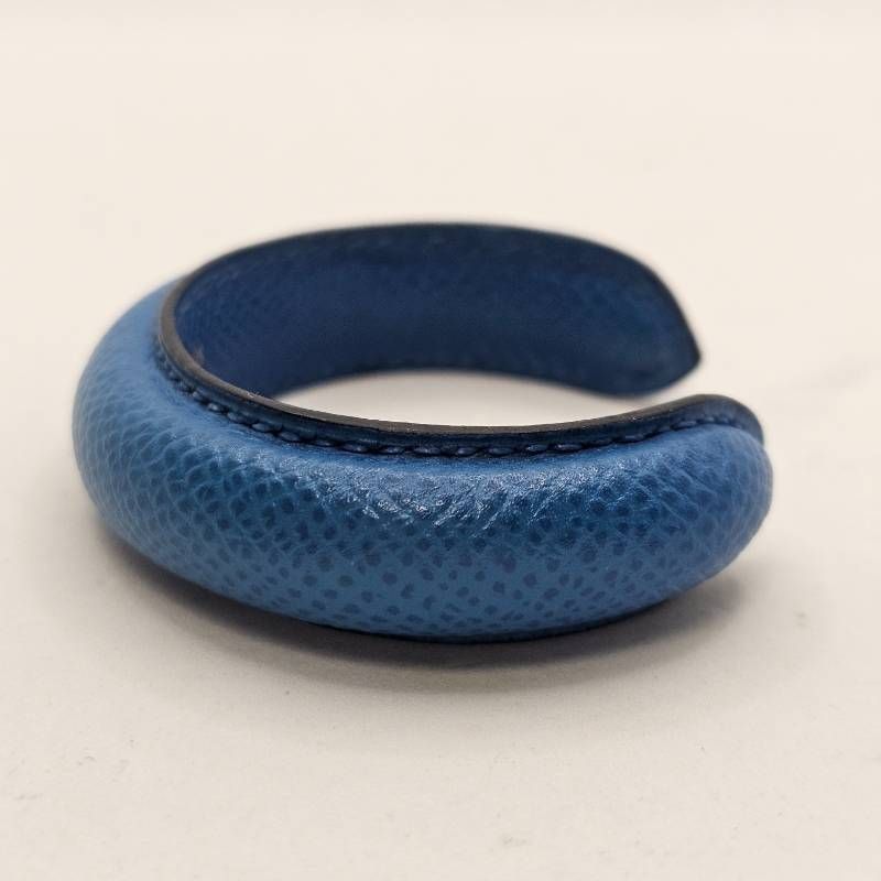 希少/肉厚】エルメス プールトゥール レザーバングル ブルー