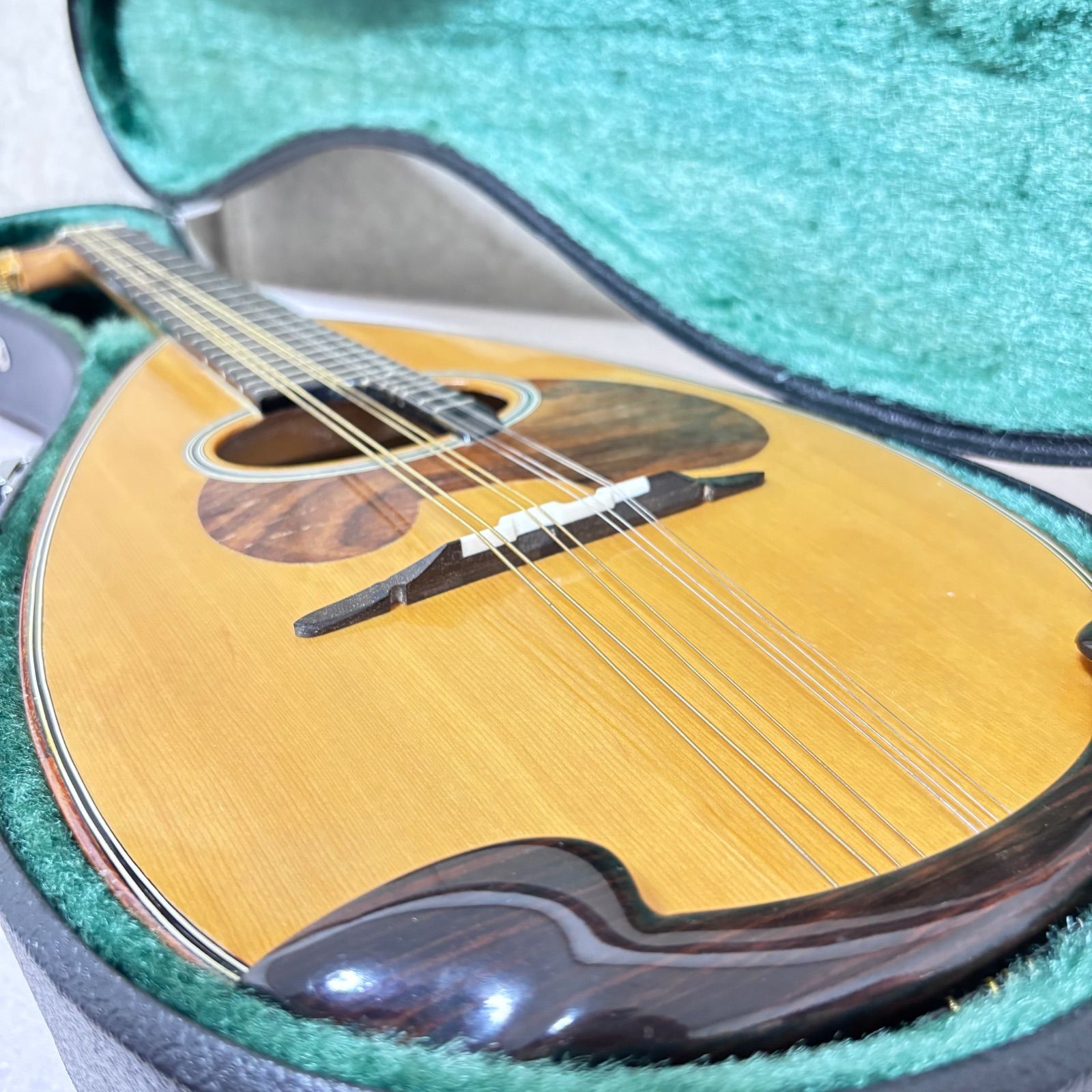 マンドリン本体□【綺麗】マンドリン M-80 スズキ SUZUKI 弦楽器