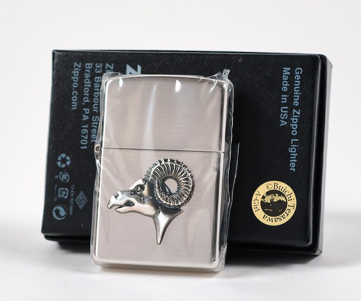 未使用品 ZIPPO COBRA THE SPACE PIRATE Buffalo Metal Emblem Buichi Terasawa 2010 メタル コブラ 寺沢武一