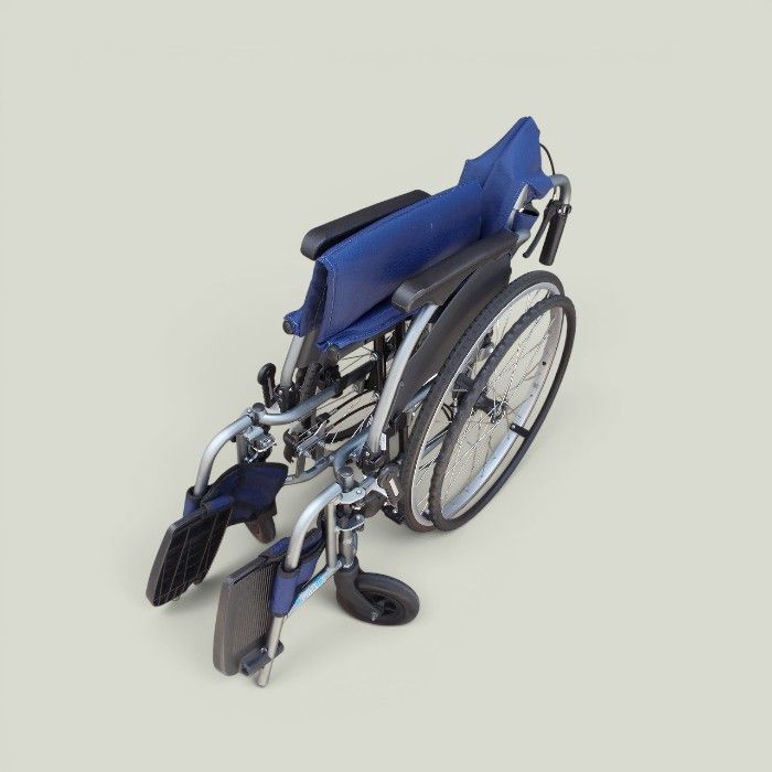 送料無料（一部地域を除く）自走式車椅子 カルティマ 多機能(紺)CRT-7 ts-26-0515-06