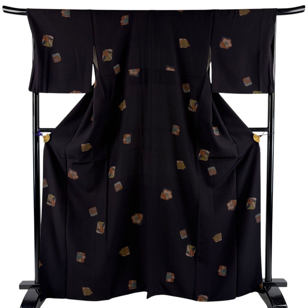 【美品】 小紋 身丈165cm 裄丈67cm M 袷 破れ色紙 梅 焦茶色 正絹 秀品 【中古】
