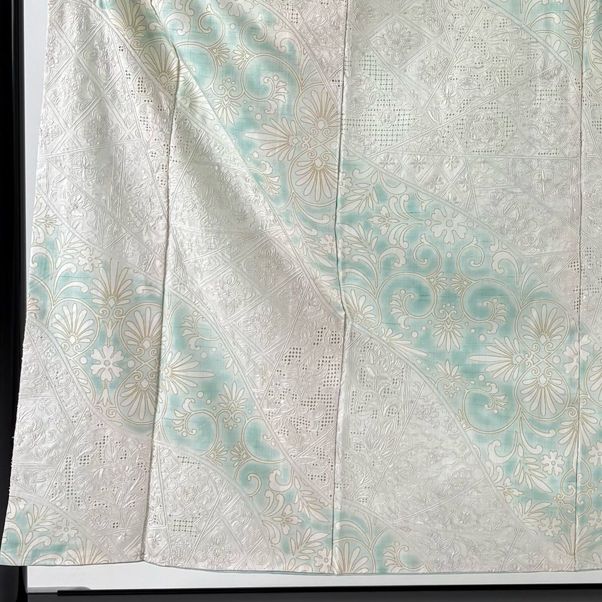 訪問着 身丈155.5cm 裄丈62cm S 袷 紬地 花唐草 華文 刺繍 薄緑 正絹