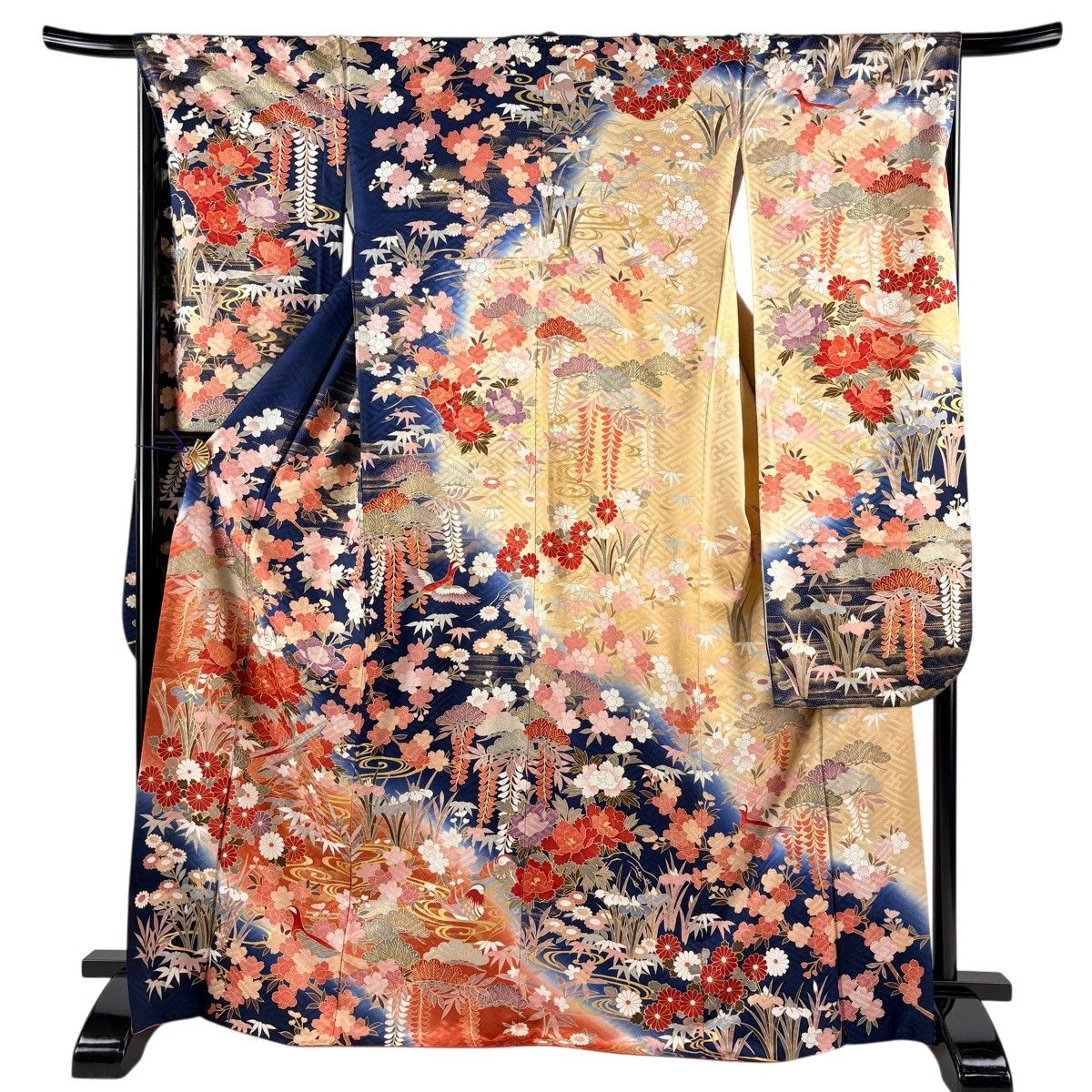 振袖 身丈168.5cm 裄丈67cm M 袷 草花 鳥 金糸 金彩 紺色 正絹 秀品 【中古】