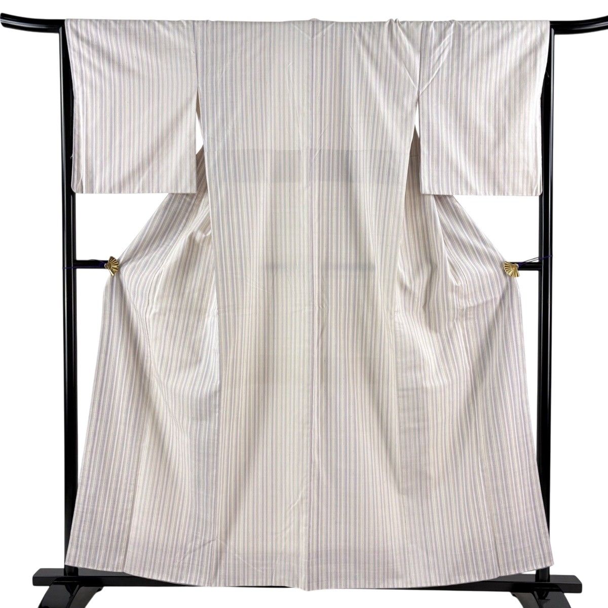紬 身丈157cm 裄丈66cm M 袷 落款 縦縞 薄ピンク 正絹 秀品 【中古】