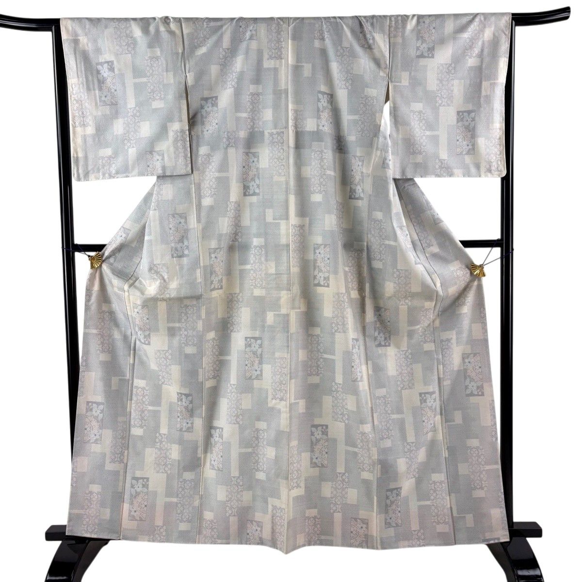 紬 身丈163.5cm 裄丈67cm M 袷 短冊 草花 灰白 正絹 秀品 【中古】