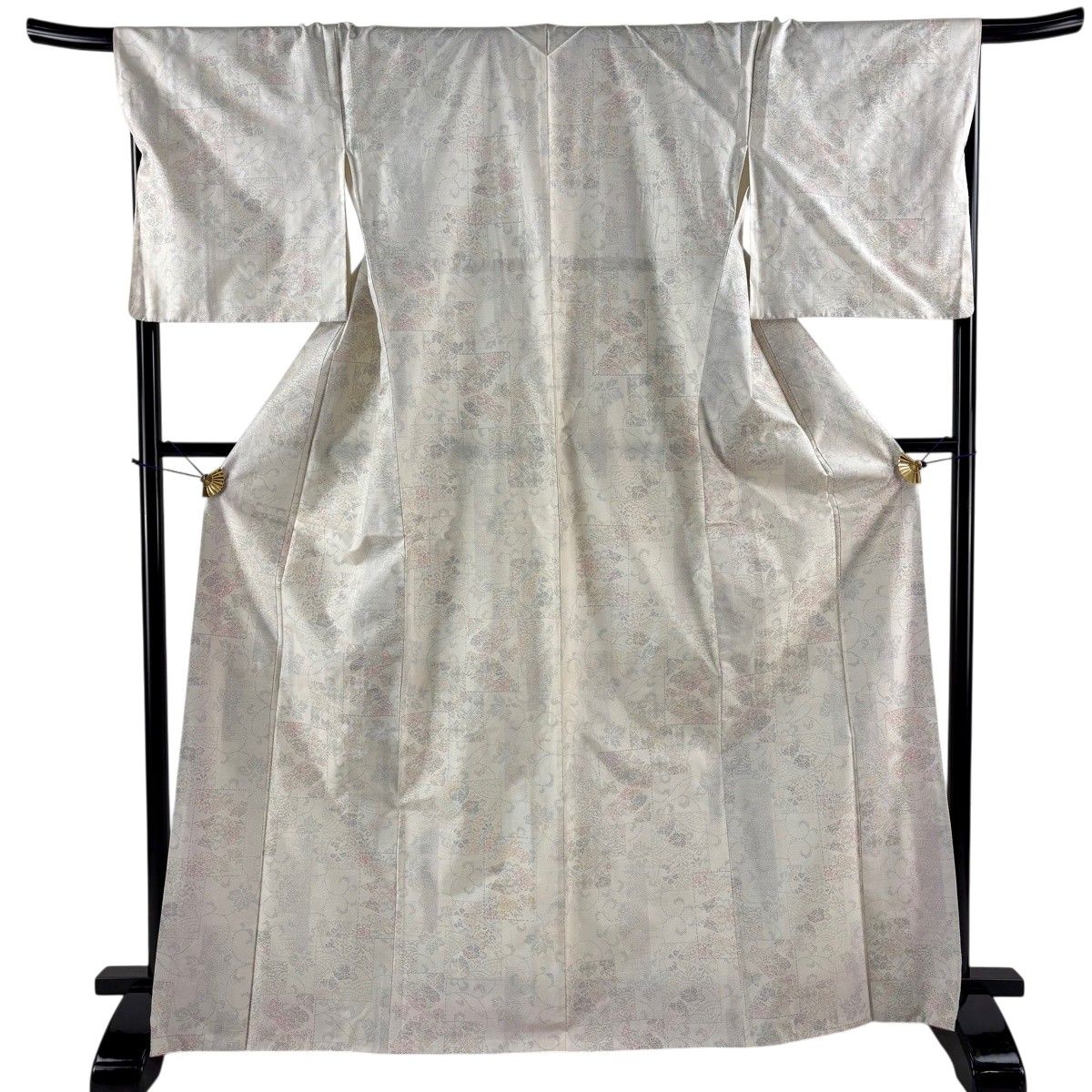 【美品】 紬 身丈169cm 裄丈68.5cm L 袷 花唐草 色紙 クリーム 正絹 秀品 【中古】