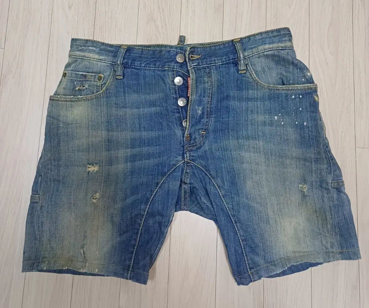 DSQUARED2 ディースクエアード2 デニム ハーフパンツ ダメージ 