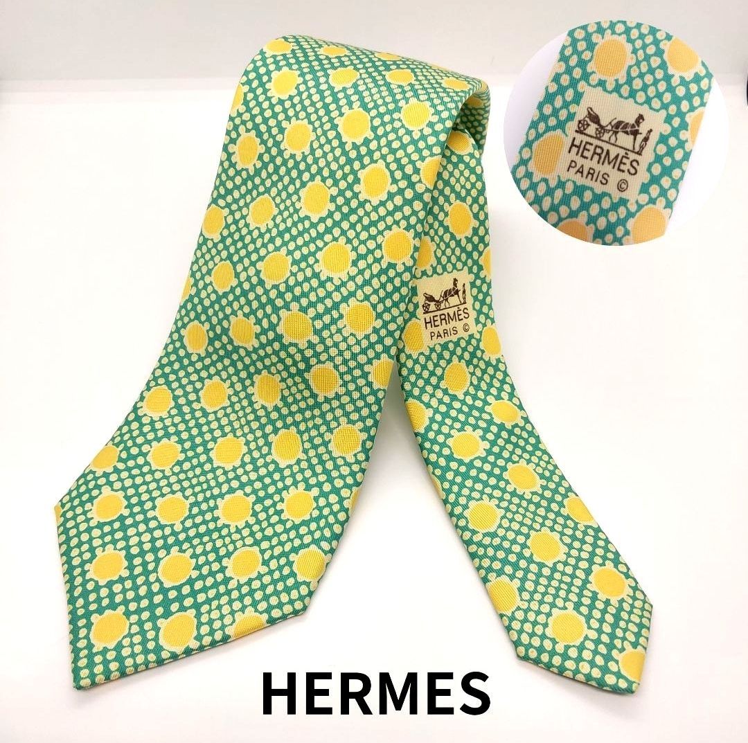 ✨極美品✨ HERMES エルメス ネクタイ 高級シルク100% 幾何学柄 レトロ ドット柄 グリーン系 メンズ ブランドスーツ 紳士服 ヴィンテージ 1035