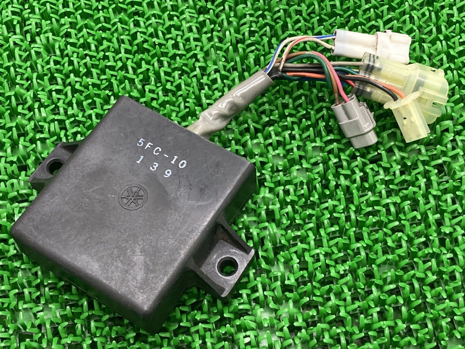 RZ50 イグナイター ヤマハ 純正 中古 RA02J CDI スパークユニット 機能的問題なし bA
