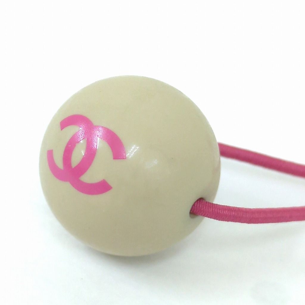シャネル ヘア アクセサリー ヘアゴム ベージュ ピンク - メルカリ