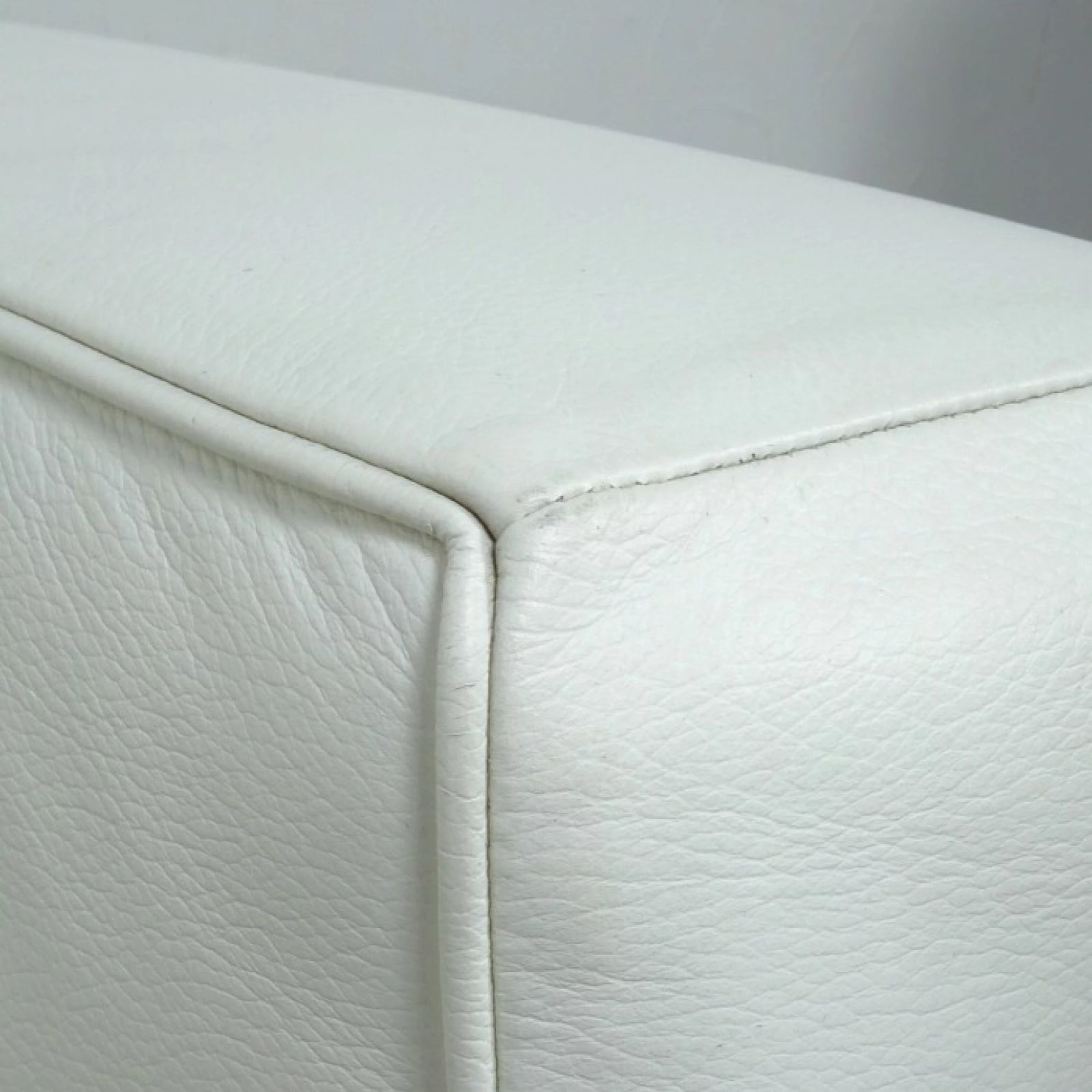 ◾︎SELUNO◾︎ 【展示良品】Cassina カッシーナ LC2 1人掛けソファ