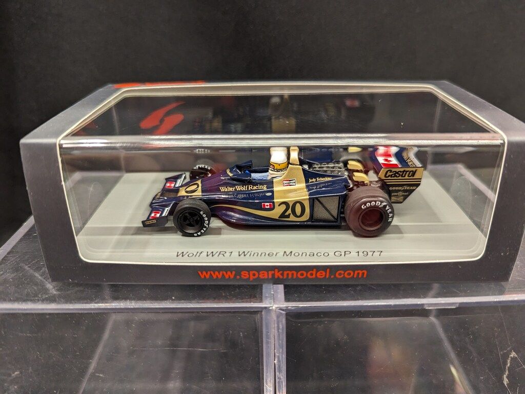 Spark model 1/43 SF19 No.36 Kuo VANTELIN TEAM TOMS TRD 01F Super Formula 2022
