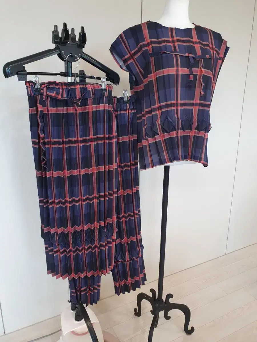 CHECK プリーツ トップス + スカート ズボン セット