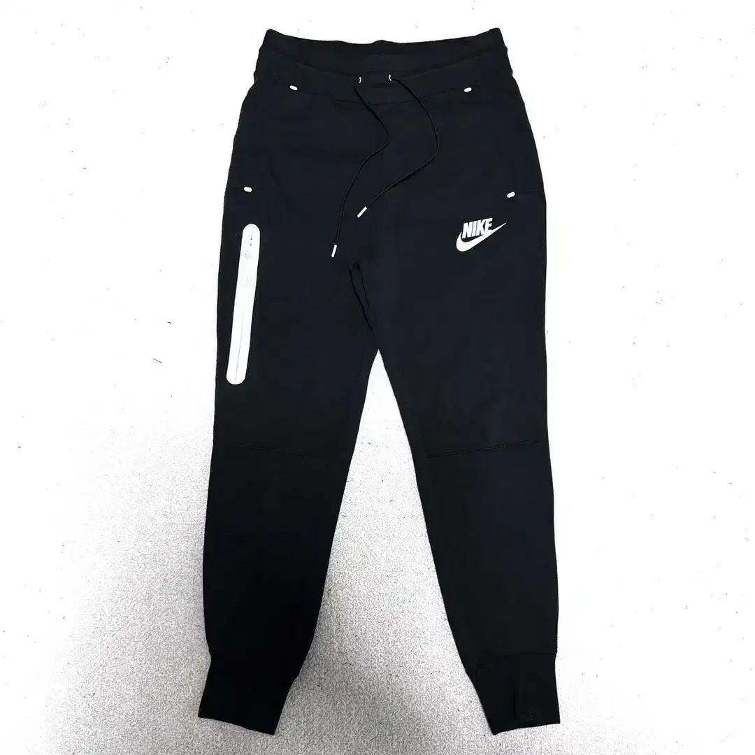 XS 85 NIKE レディース テックパック ジョガーパンツ ズボン ブラック
