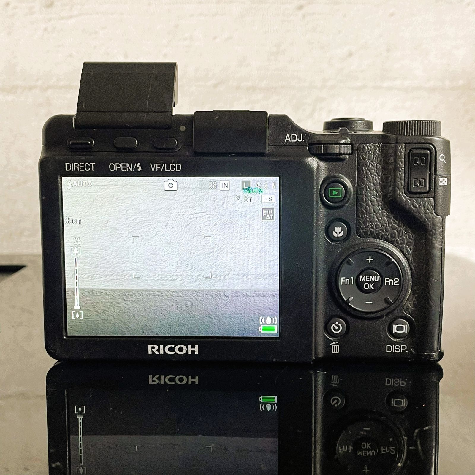 C12[7449A]2 リコー RICOH GXR ボディ P10 レンズキット 【 28-300mm 