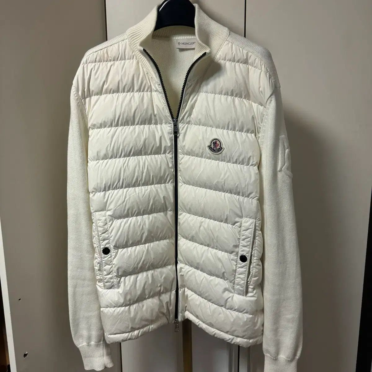 正規品 24ss モンクレール ニットダウン 白