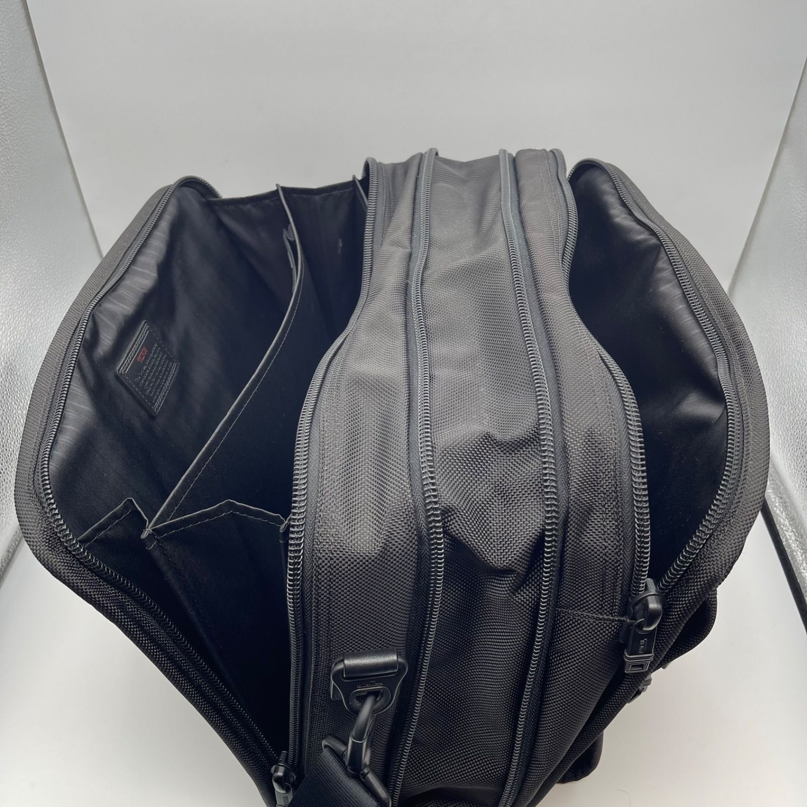 【美品】 TUMI エクスパンダブル 2way ブリーフケース 26041D4 TUMI/トゥミ】 26041D4 エキスパンダブル オーガナイザー ビジネス
