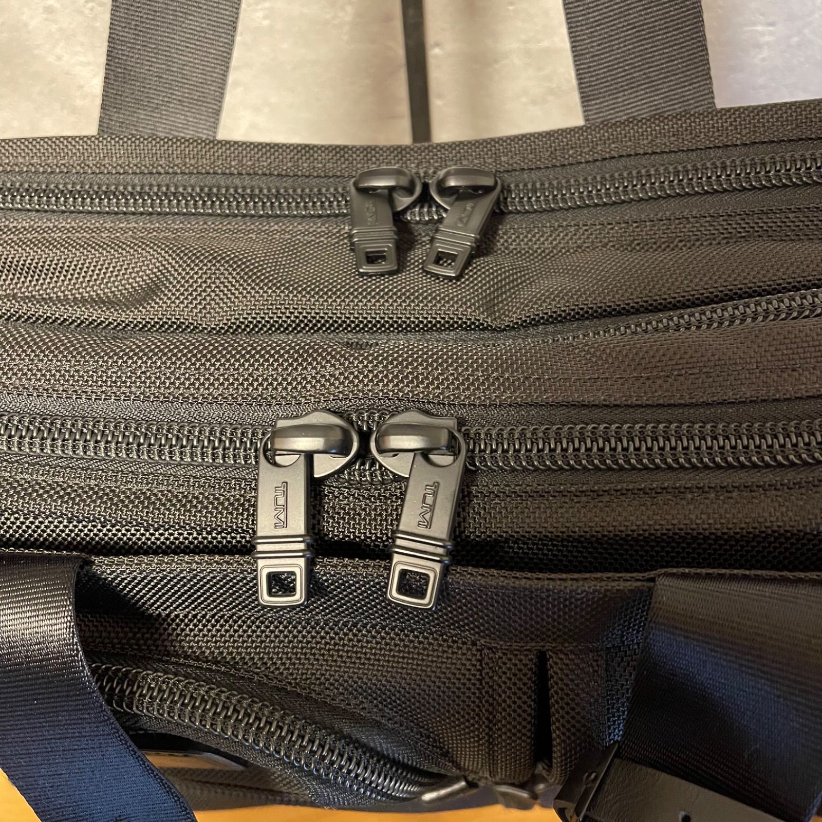 ✨美品 TUMI エクスパンダブル 2WAYブリーフケース ポーチ付き Green
