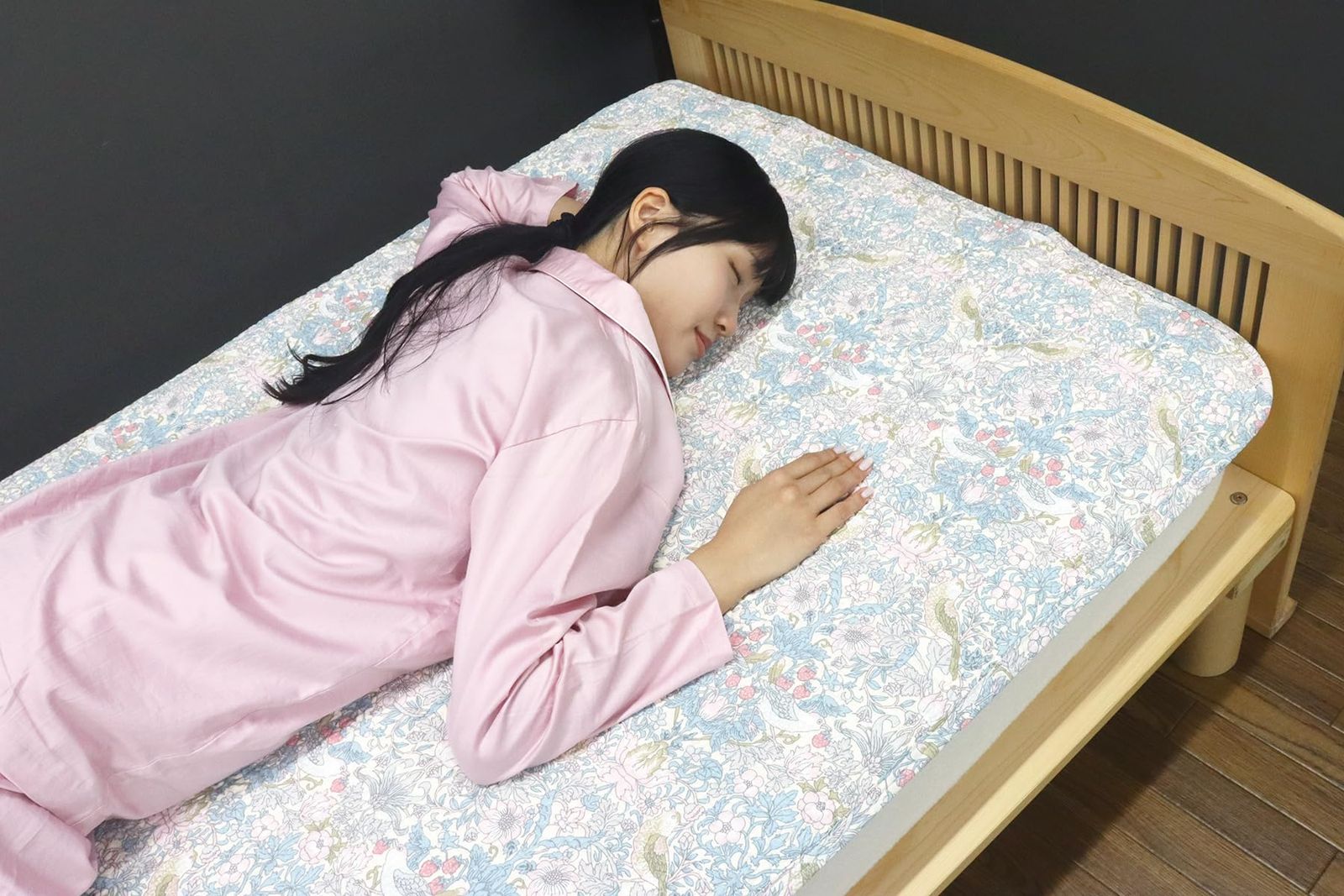新品 ロマンス小杉 公式 ねむりのアトリエ V&A いちご泥棒 ウィリアム