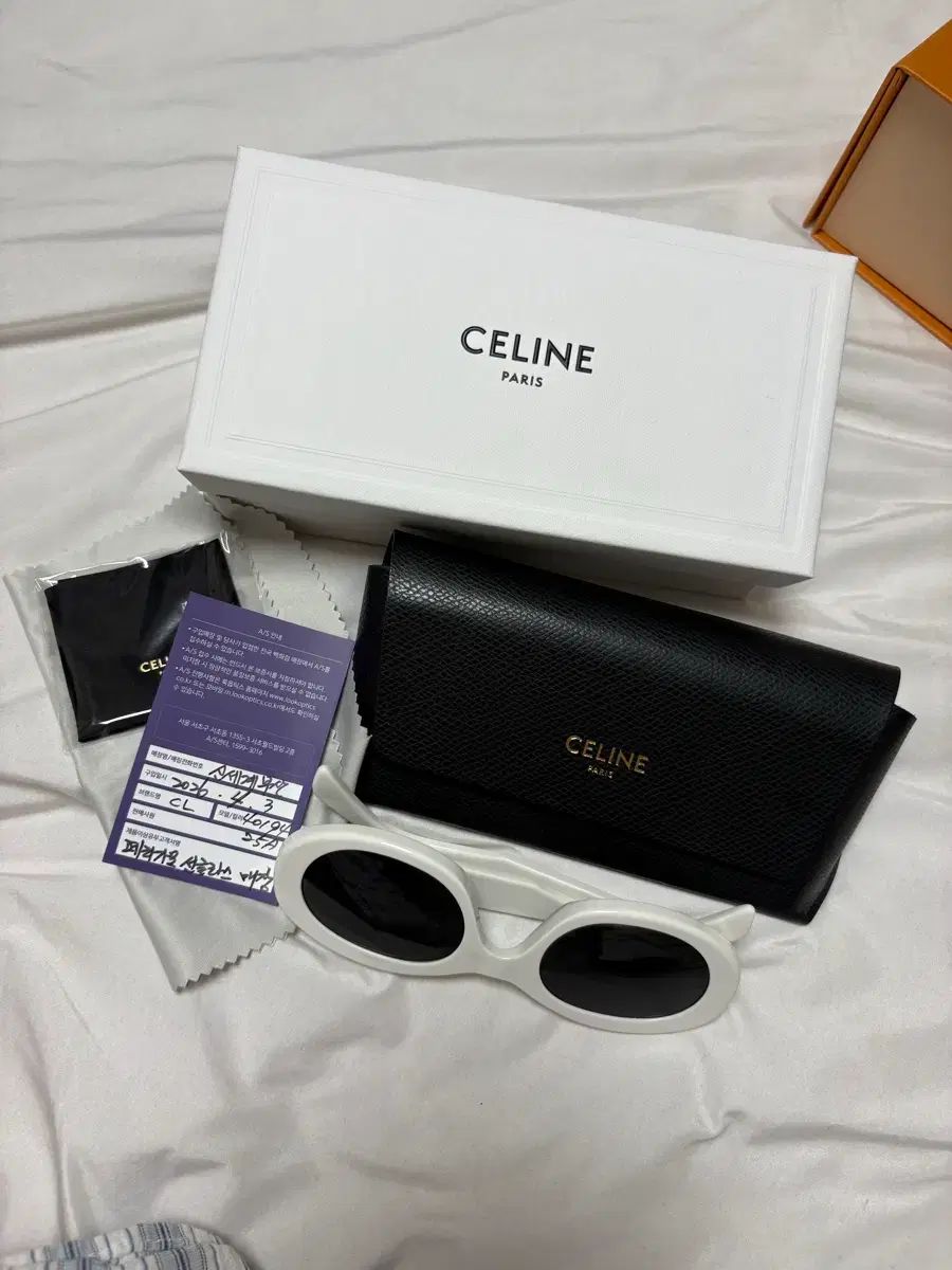 Celine セリーヌ CL40194 サングラス 白 26/4 購入