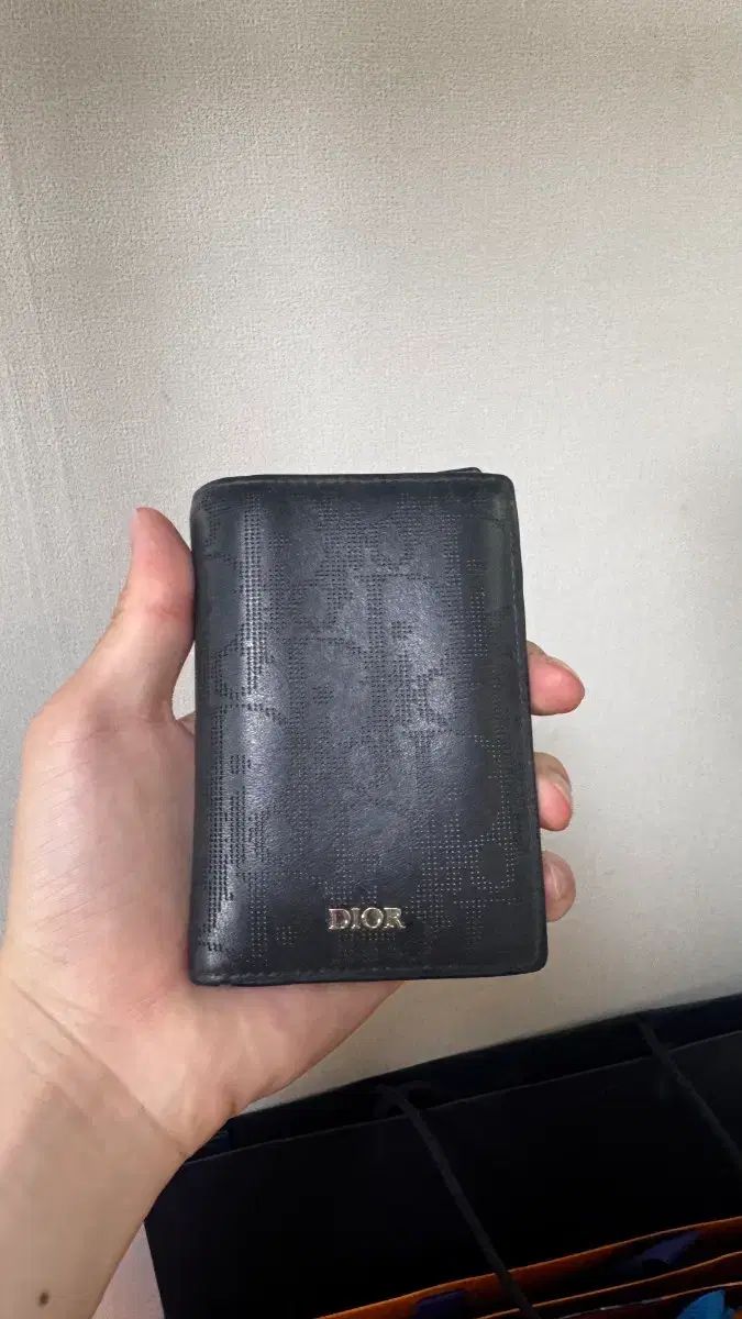 ディオール オブリーク 財布 出品