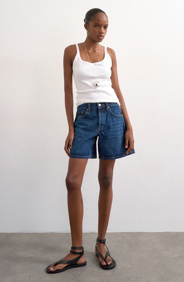 トップショップ レディース ボトムス デニムパンツ ショートパンツ Topshop Editor Mid Rise Denim Shorts Mblue デニム