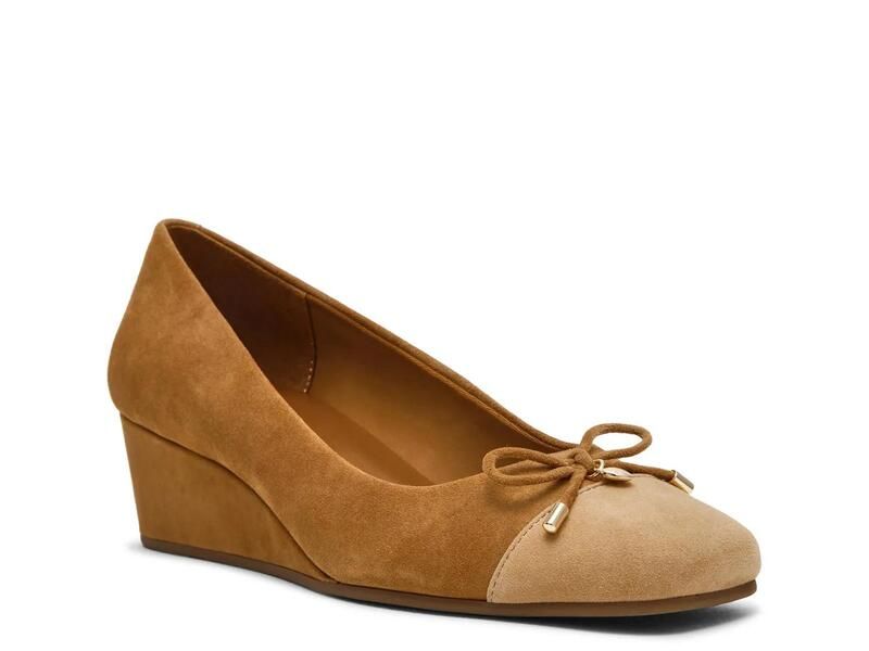 アンクライン レディース シューズ パンプス Anne KleinWaiter Wedge Pump Tan タン
