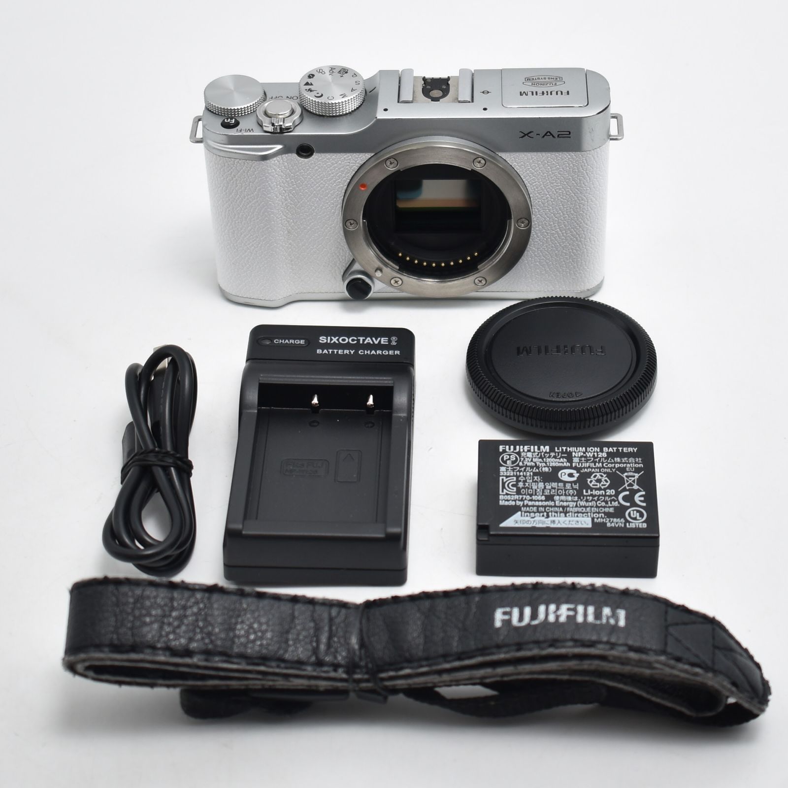 B#12298 FUJIFILM デジタルカメラミラーレス一眼 X-A2ボディ ホワイト X-A2WH
