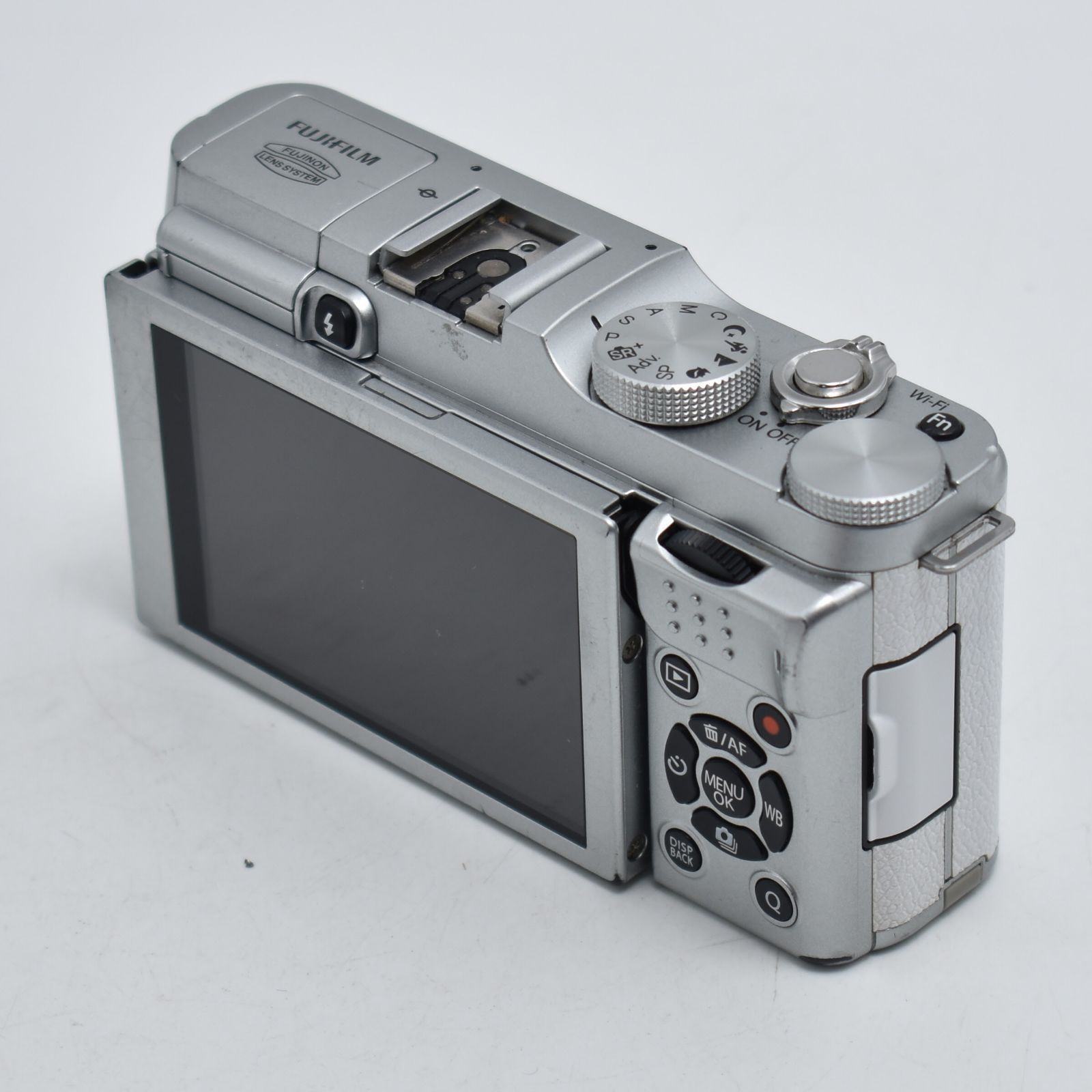 B#12298 FUJIFILM デジタルカメラミラーレス一眼 X-A2ボディ ホワイト