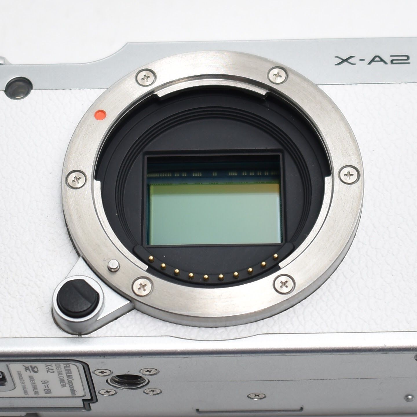 B#12298 FUJIFILM デジタルカメラミラーレス一眼 X-A2ボディ ホワイト