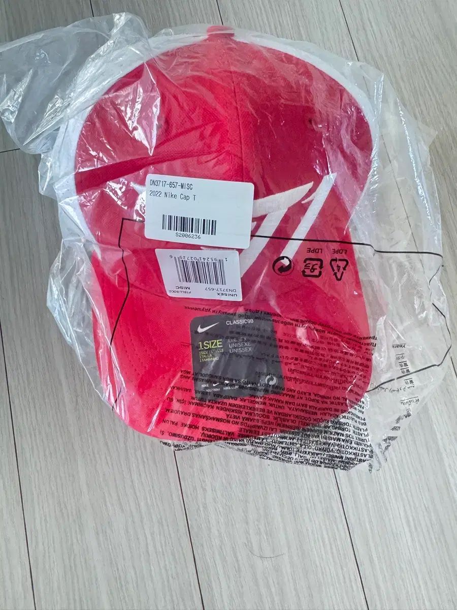 T1 キャップ 帽子 新品 出品
