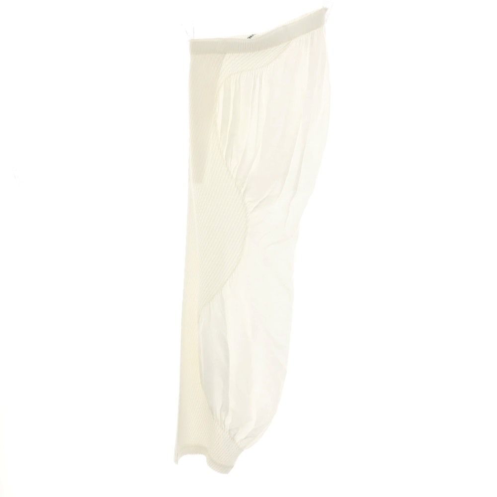 【中古】イッセイミヤケ ISSEY MIYAKE 2025年秋冬 ポリエステル系 プリーツ ロングスカート ホワイト【サイズ表記なし（L位）】【レディース】