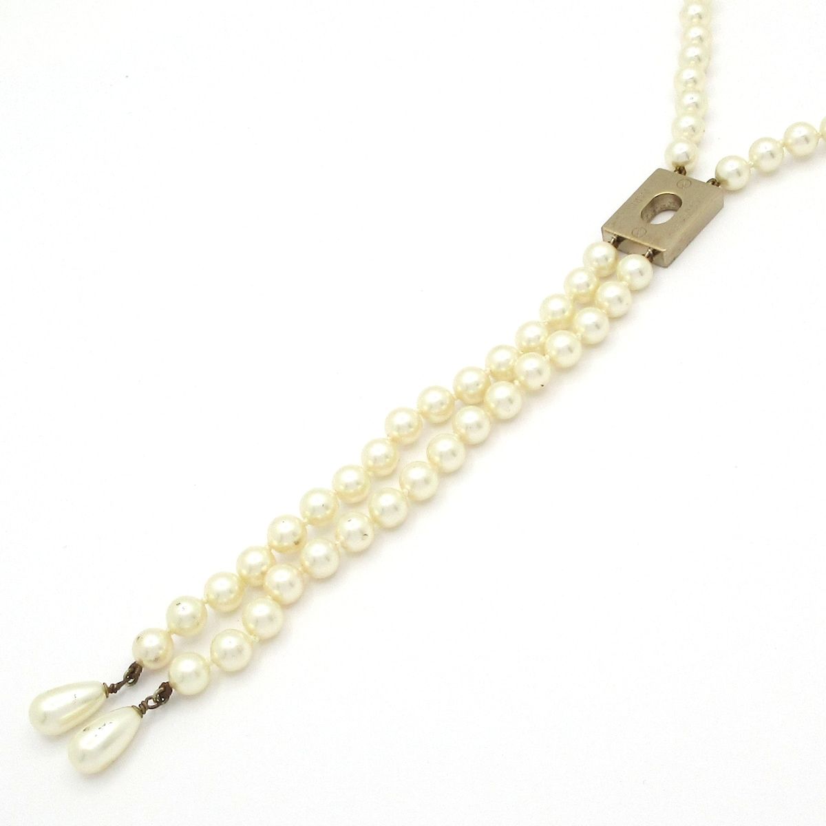 CHANEL(シャネル) ネックレス ココマーク 白 ゴールド金具